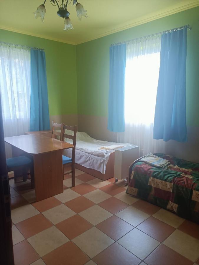 Gosciniec Hotel Bobliwo Bagian luar foto