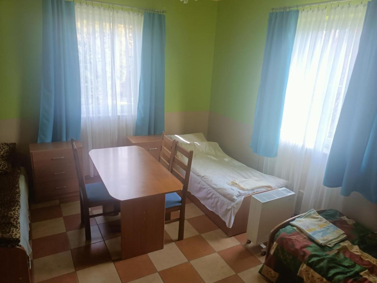Gosciniec Hotel Bobliwo Bagian luar foto